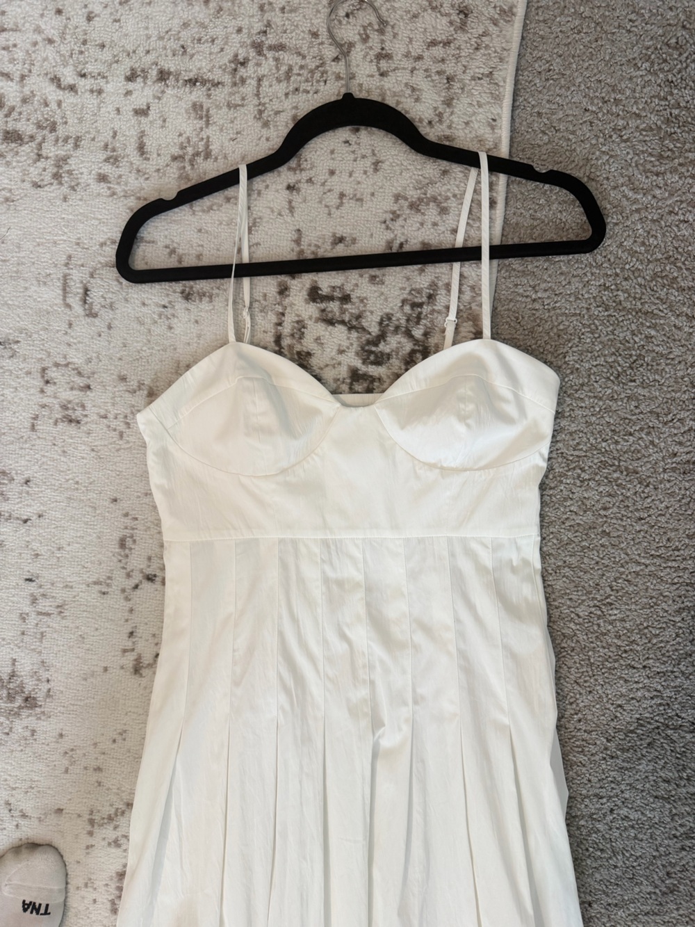 Zara Women’s White Pleated Sweetheart Flowy Sunmer Midi Dress Small